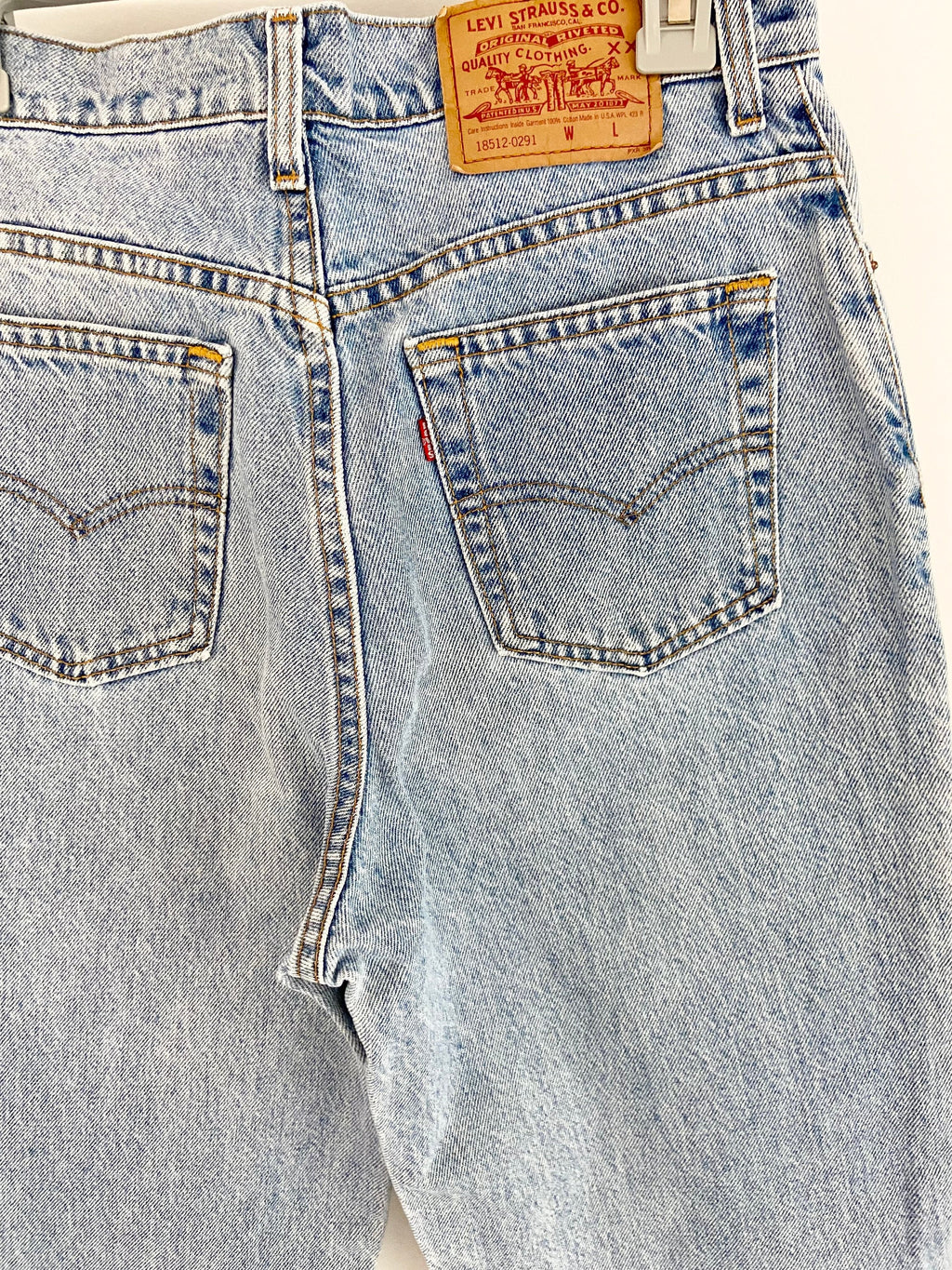 Vintage Levi’s 18512 0291 90s  w29” L30” made in USA