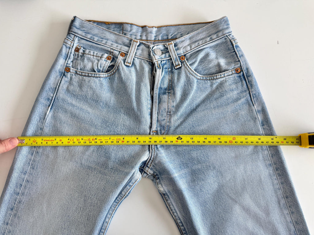 W25 L29 vintage Levis 501 24-25” measured waist light blue faded made in 90s