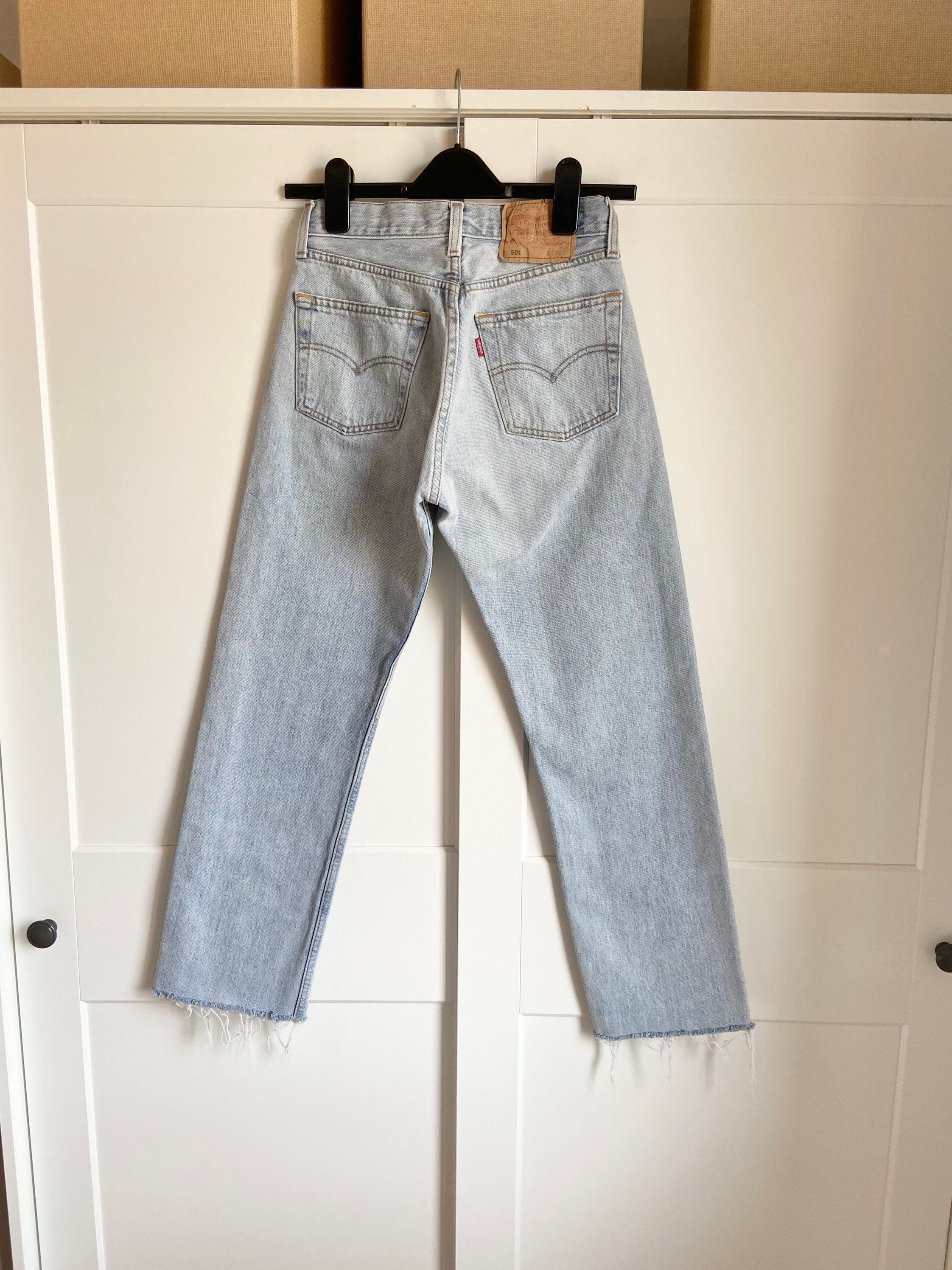 Vintage levis 501 25” made in Hungary
